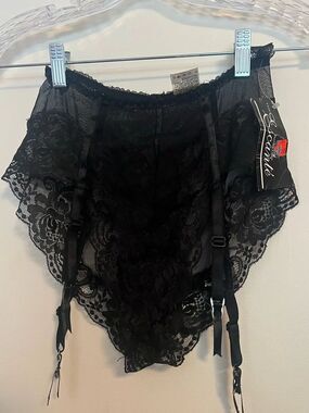 Elegant Black Lace Garter Panty by Escante